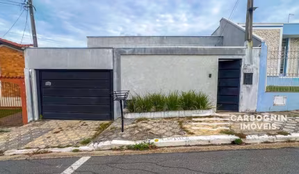 Casa a Venda na Vila Santos em Caçapava