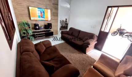Casa com 3 quartos e piscina à venda, Emaus, Parnamirim, RN