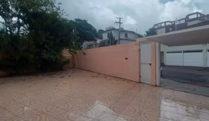 Excelente casa para locação ou venda, comercial ou residencial, 4 suítes, salas, salão festas, vagas de garagem, bairro Samambaia, Jundiaí