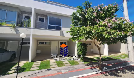 CASA TRIPLEX NO COND. MESTRE ALVARO NO CENTRO DA SERRA