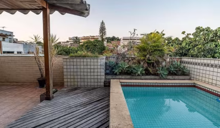Cobertura para venda em Jardim Guanabara de 294.00m² com 4 Quartos, 1 Suite e 2 Garagens
