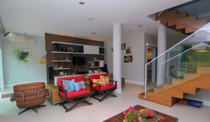 Casa para venda em Humaitá de 595.00m² com 5 Quartos, 3 Suites e 5 Garagens