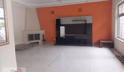 Casa para venda em Centro de 280.00m² com 3 Quartos, 1 Suite e 2 Garagens