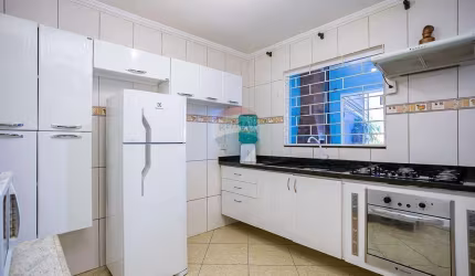 Sobrado para venda em Parque Da Fonte de 114.00m² com 3 Quartos, 1 Suite e 2 Garagens