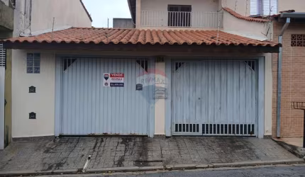 Casa para venda em Vila Rei de 135.00m² com 3 Quartos, 1 Suite e 3 Garagens