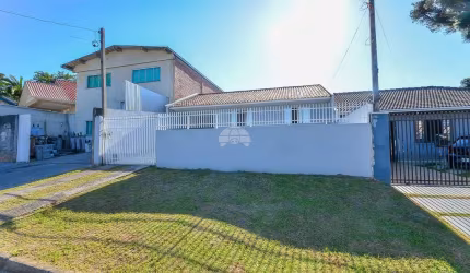 Casa para venda em Santa Cândida de 70.00m² com 2 Quartos e 2 Garagens