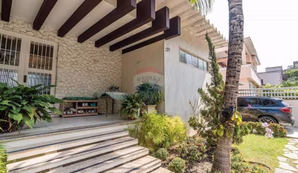 Casa para venda em Jardim Guanabara de 468.00m² com 4 Quartos, 2 Suites e 2 Garagens