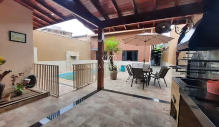 Casa para venda em Vila Marly de 240.00m² com 4 Quartos, 1 Suite e 2 Garagens