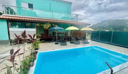 Casa para venda em Lagoinha de 205.00m² com 4 Quartos e 3 Garagens