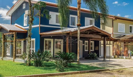 Casa de Condomínio para venda em Lagoinha de 206.00m² com 5 Quartos, 3 Suites e 4 Garagens