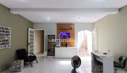 Casa para venda em Centro de 277.00m² com 4 Quartos, 1 Suite e 2 Garagens