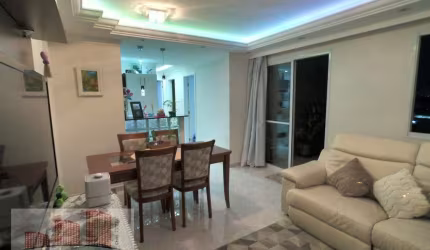 Apartamento para alugar em Centro de 62.00m² com 3 Quartos, 1 Suite e 2 Garagens