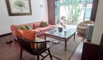 Casa para venda em Jardim Guanabara de 280.00m² com 4 Quartos, 1 Suite e 4 Garagens