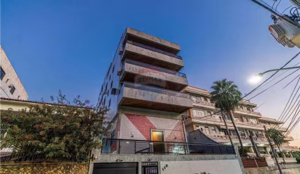 Cobertura para venda em Jardim Guanabara de 302.00m² com 4 Quartos, 2 Suites e 2 Garagens
