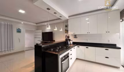 Casa para venda em Jardim Cambuí de 100.00m² com 2 Quartos, 1 Suite e 2 Garagens