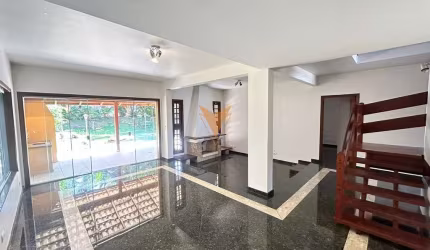 Casa para venda e aluguel em Parque Dos Príncipes de 450.00m² com 5 Quartos, 5 Suites e 8 Garagens