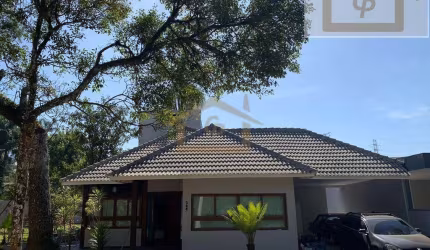Casa para venda em Granja Viana Ii de 240.00m² com 3 Quartos, 3 Suites e 4 Garagens