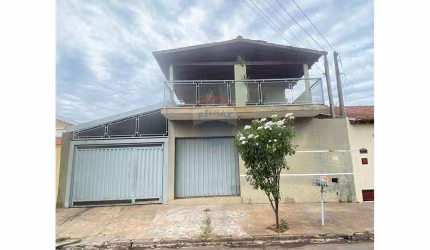 Casa para venda em Núcleo Habitacional Monsenhor Pasetto de 315.63m² com 4 Quartos e 1 Suite