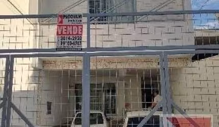 Sobrado para venda em Vila Hortência de 353.00m² com 2 Quartos, 1 Suite e 4 Garagens