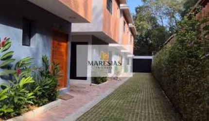 Casa para venda em Camburi de 160.00m² com 3 Quartos, 3 Suites e 2 Garagens