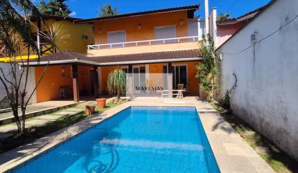 Casa para venda em Boiçucanga de 350.00m² com 2 Quartos, 2 Suites e 3 Garagens