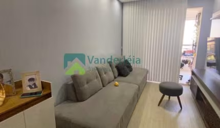 Apartamento para venda em Vila Yara de 75.00m² com 3 Quartos, 1 Suite e 2 Garagens
