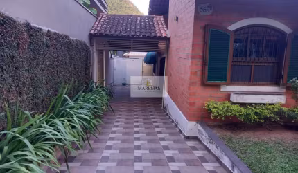 Casa para venda em Barequeçaba de 400.00m² com 5 Quartos e 2 Garagens