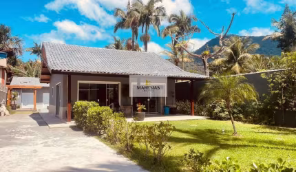 Casa para venda em Maresias de 450.00m² com 4 Quartos, 2 Suites e 3 Garagens