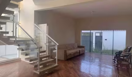 Casa para venda e aluguel em Vila Oliveira de 242.00m² com 2 Quartos, 1 Suite e 2 Garagens