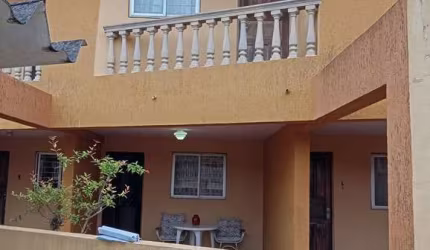 Sobrado para venda em Matinhos de 78.00m² com 3 Quartos, 1 Suite e 1 Garagem