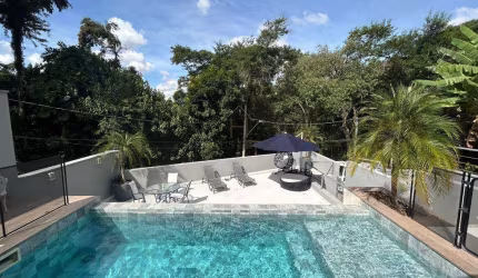 Casa de Condomínio para venda em Granja Viana Ii de 302.00m² com 3 Quartos, 3 Suites e 2 Garagens