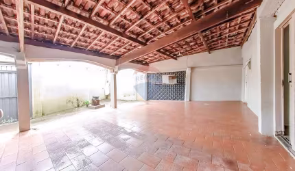 Casa para venda em Conjunto Habitacional Narciso Gomes de 155.39m² com 3 Quartos e 3 Garagens