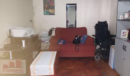 Casa para venda em Centro de 360.00m² com 6 Quartos e 1 Garagem
