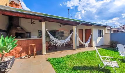 Casa para venda em Jardim Universitário de 182.90m² com 3 Quartos, 1 Suite e 2 Garagens