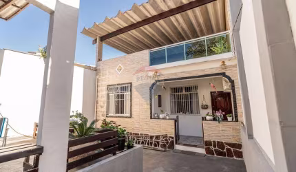 Casa para venda em Jardim Carioca de 272.90m² com 3 Quartos e 2 Garagens