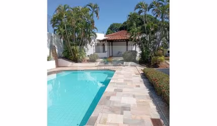 Sobrado para venda em Santos Dumont de 402.00m² com 4 Quartos, 1 Suite e 6 Garagens