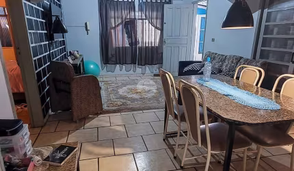 Casa para venda em Campo Pequeno de 95.00m² com 3 Quartos e 2 Garagens