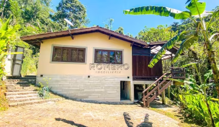 Casa para venda em Fortaleza de 130.00m² com 2 Quartos, 1 Suite e 2 Garagens