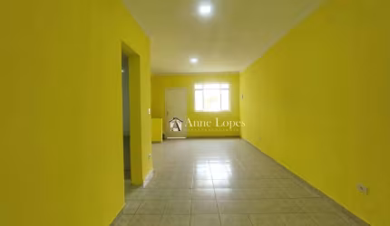 Casa para alugar em Vila Matias de 259.00m² com 2 Quartos e 1 Garagem