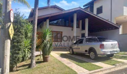 Casa de Condomínio para venda em Condomínio Vivenda Das Quaresmeiras de 196.00m² com 3 Quartos, 2 Suites e 4 Garagens