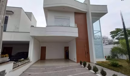 Casa de Condomínio para venda em Fazenda Rodeio de 232.00m² com 3 Quartos, 3 Suites e 4 Garagens