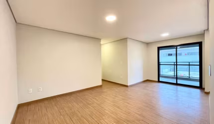 Apartamento para venda em Vila Silvinha de 93.00m² com 3 Quartos, 1 Suite e 2 Garagens