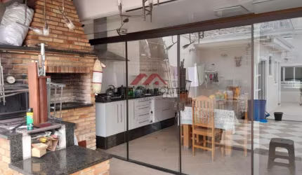 Casa para venda em Alto Ipiranga de 179.00m² com 3 Quartos, 1 Suite e 2 Garagens