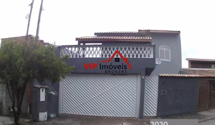 Casa para venda em Jardim Caçula de 260.00m² com 5 Quartos, 1 Suite e 4 Garagens