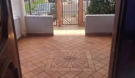 Casa para venda em Jardim Cristina de 100.00m² com 3 Quartos e 2 Garagens