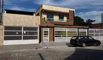 Casa para venda em Maracanã de 52.00m² com 2 Quartos e 1 Garagem