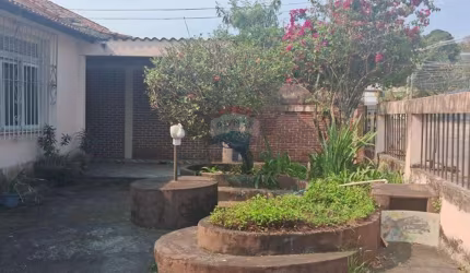Casa para venda em Bancários de 147.00m² com 6 Quartos e 5 Garagens