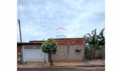 Casa para venda em Conjunto Habitacional Ana Carolina de 180.00m² com 2 Quartos, 1 Suite e 1 Garagem