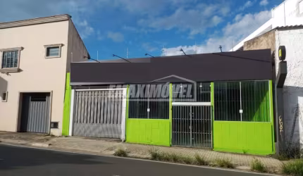 Casa para venda em Centro de 305.00m² com 3 Quartos, 1 Suite e 2 Garagens