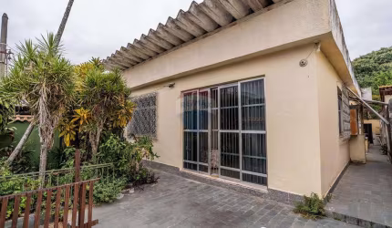 Casa para venda em Freguesia (ilha Do Governador) de 136.00m² com 3 Quartos e 4 Garagens